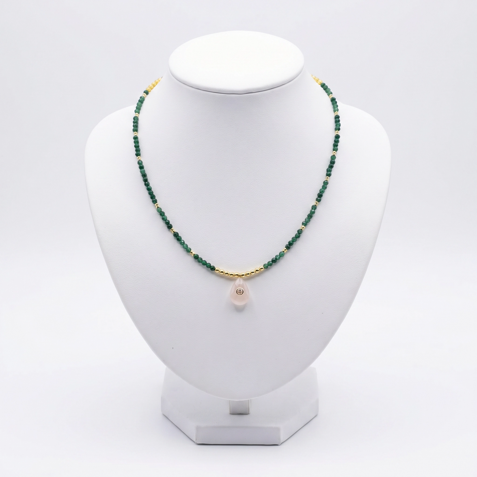 Collar aventurinas