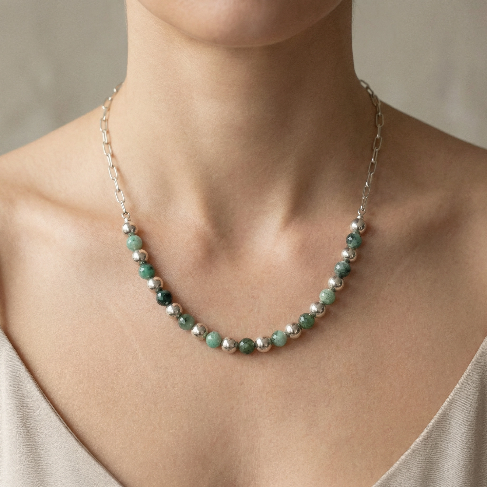 Collar de esmeraldas