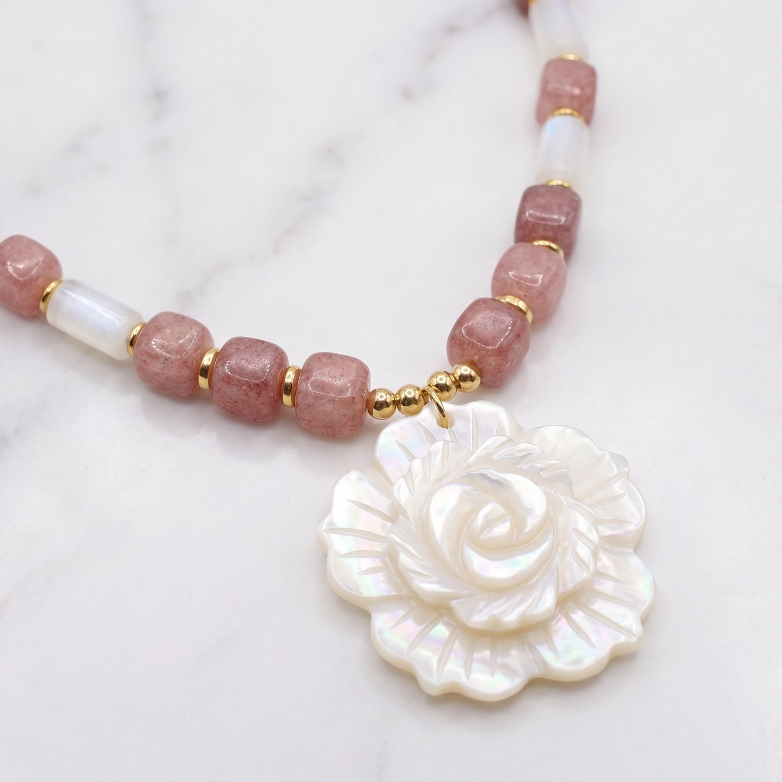 Collar cuarzo strawberry