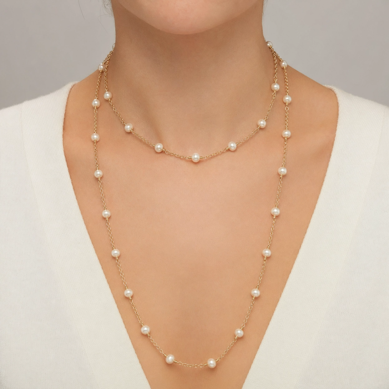 Collar de piedras de río