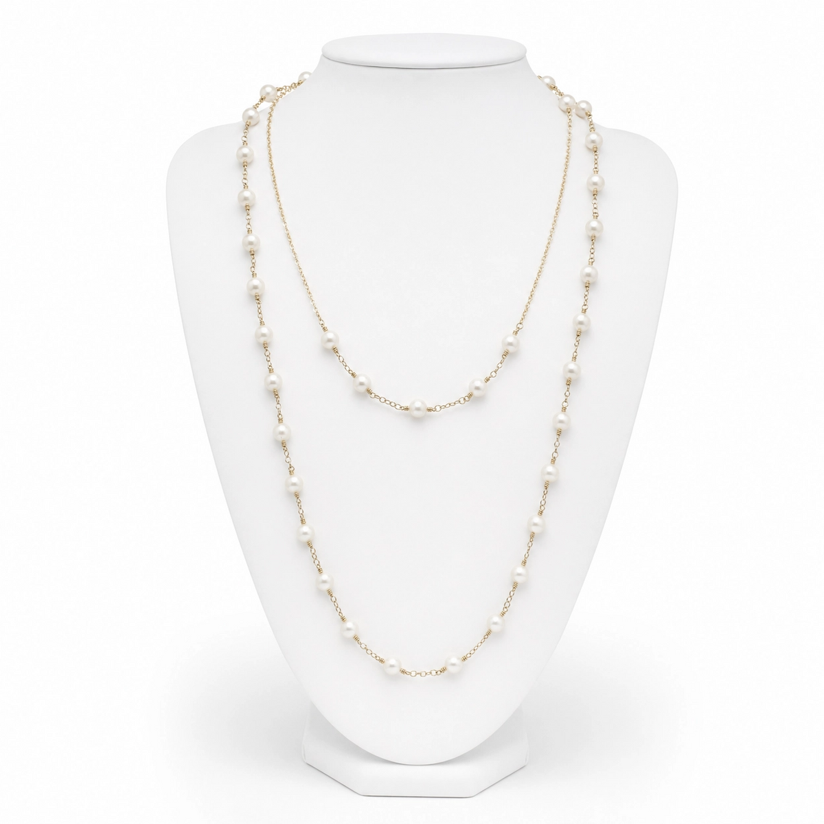 Collar de piedras de río