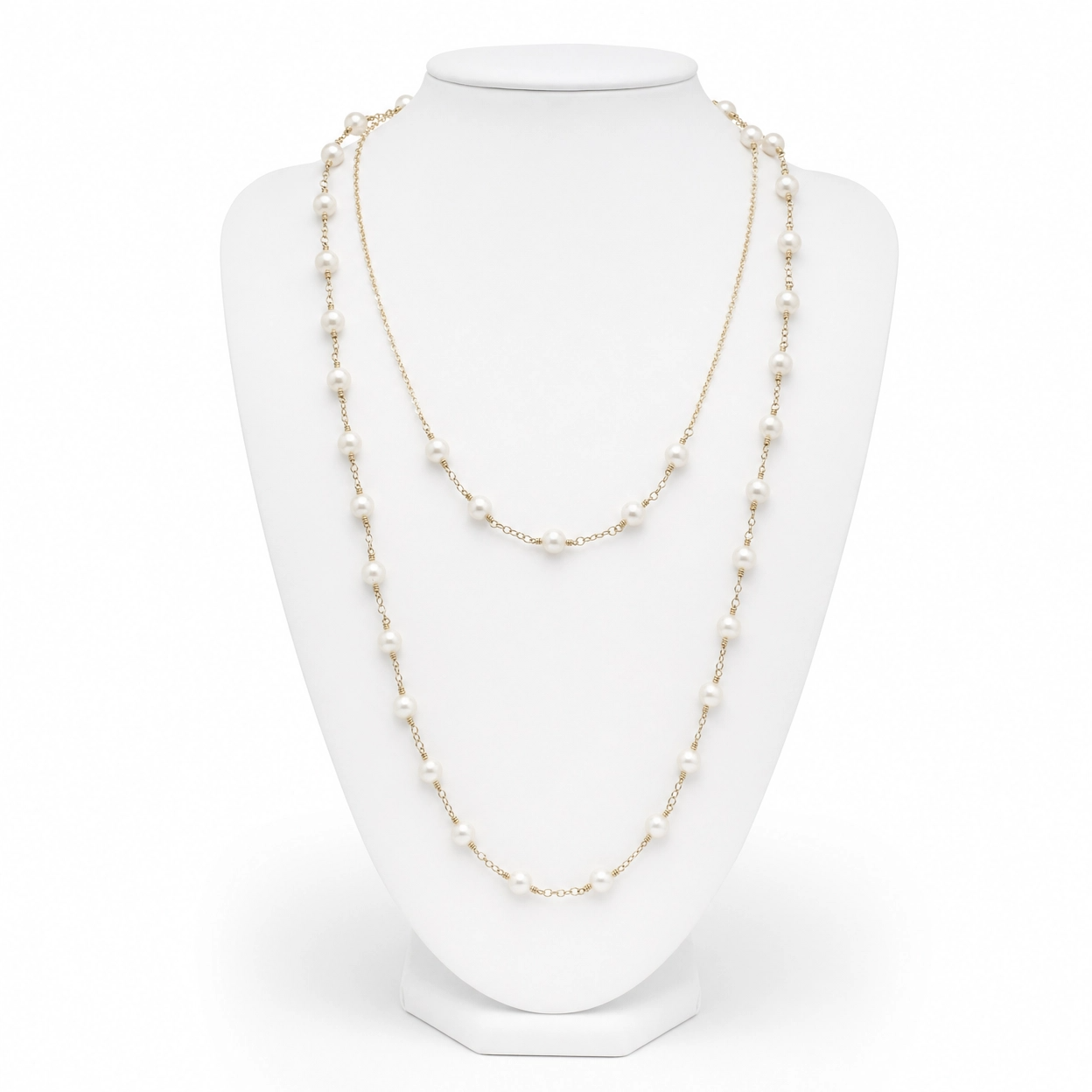 Collar de piedras de río