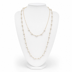 Collar de piedras de río